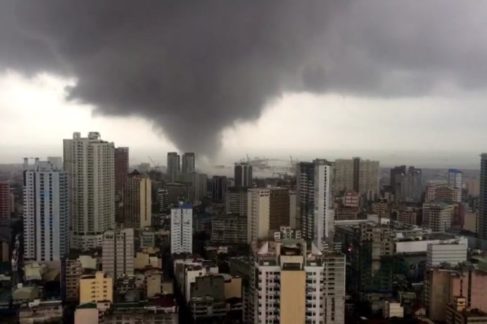 (VIDEO) TORNADO U MANILI: Oluja poharala filipinsku prestonicu