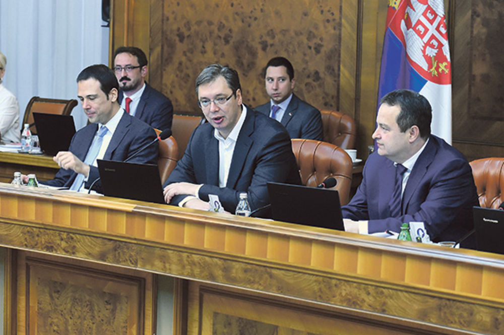 NIŠTA OD LETOVANJA ZA NOVU VLADU: Vučićevi ministri ne mogu na odmor