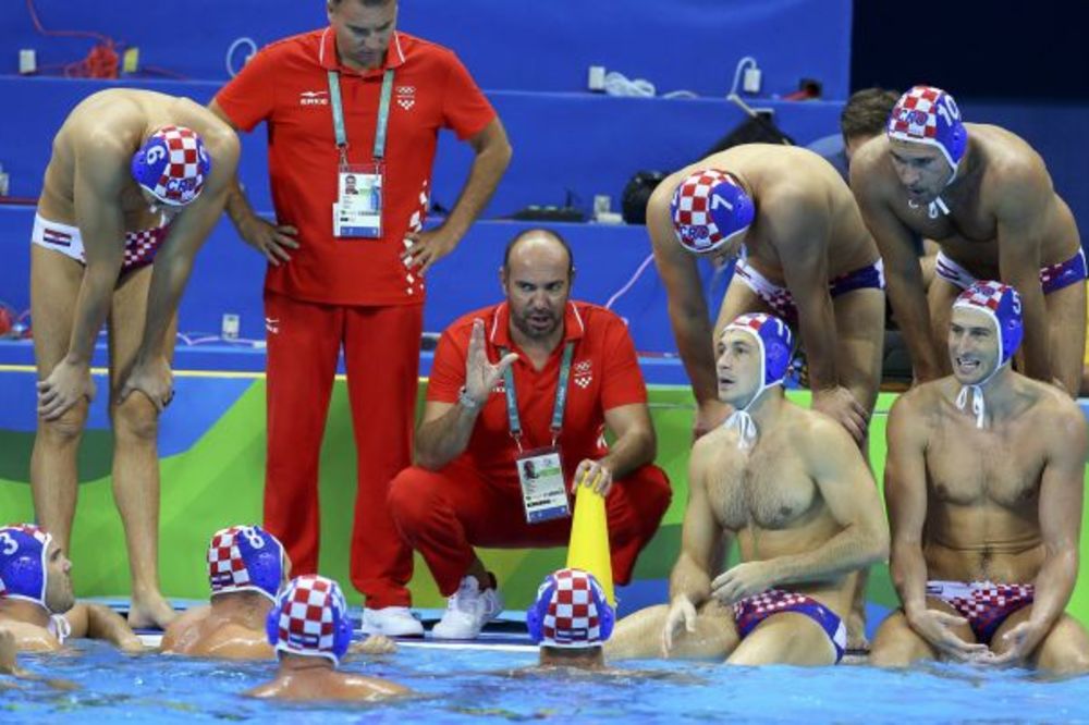 HRVATSKA OSTALA BEZ MEDALJE! Vaterpolisti Grčke osvojili bronzu na SP u Mađarskoj, komšije izbacile Srbiju pa se RASPALI!