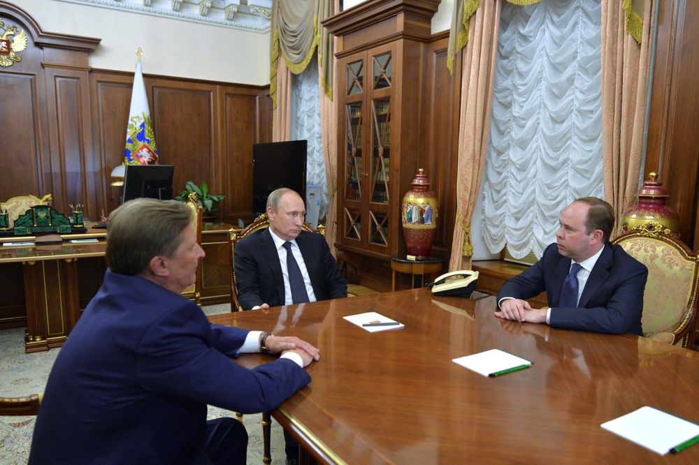 MISTERIJA U KREMLJU: Nov Putinov šef kabineta nooskopom skenira ljudske odnose i pare