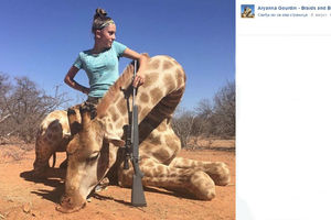DEVOJČICA RAZBESNELA CEO SVET: Pozirala sa mrtvim žirafama i zebrama i kaže da neće prestati