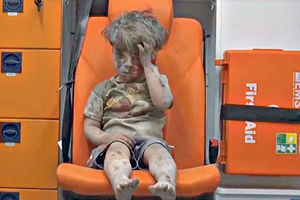 (VIDEO) KINESKA CCTV: Sumnja se da je potresni snimak sirijskog dečaka Omrana lažan