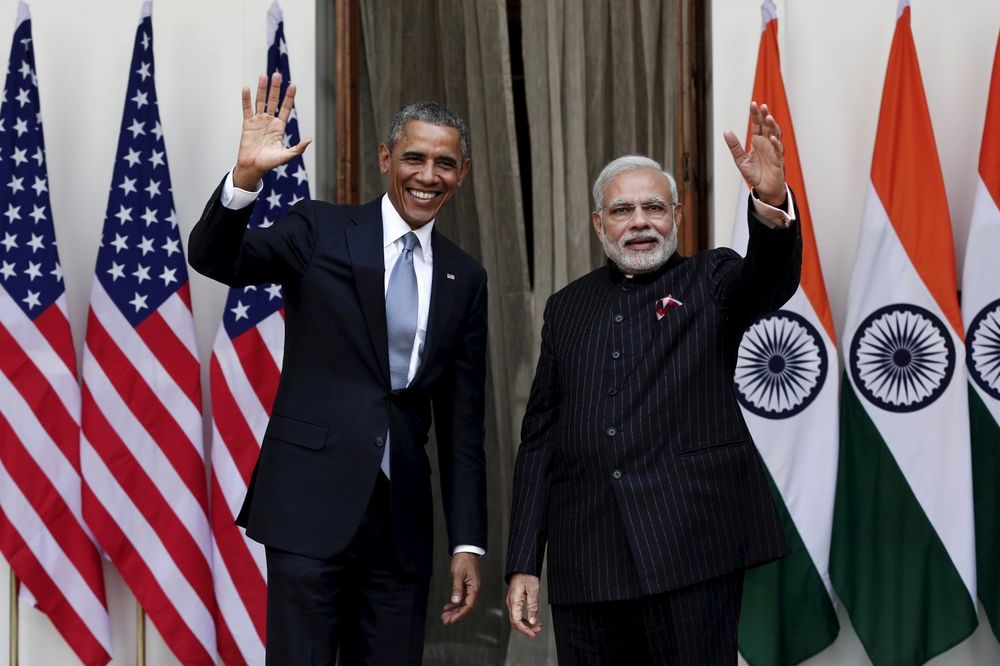 OVO JE NAJSKUPLJE PRODATO ODELO IKADA: A svi se smejali indijskom premijeru zbog njega