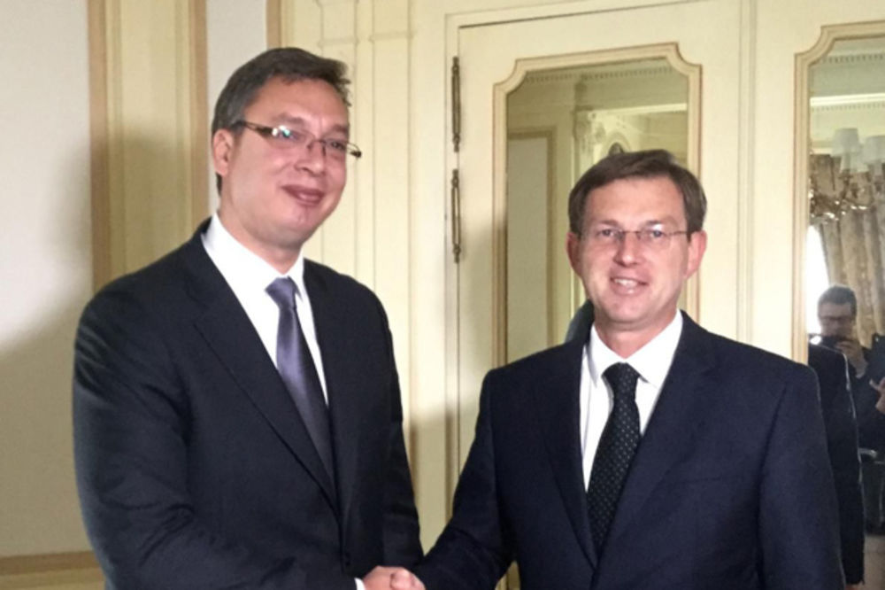 DOČEKAO GA VUČIĆ: Premijer Slovenije Cerar stigao u posetu Beogradu