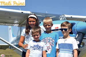 MALI PRINC: Deca letela avionom iznad Beograda