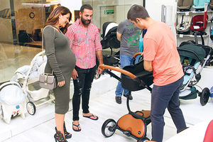 ČEKAJUĆI PRVENCA: Seka i Veljko kupili kolica za bebu!