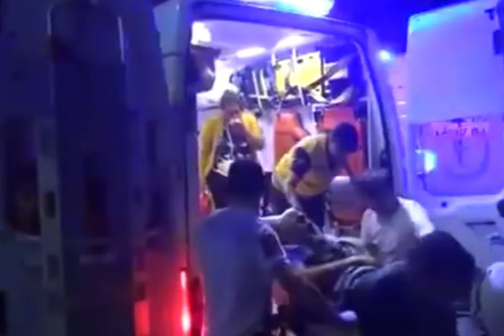 (VIDEO) NESREĆA U TURSKOJ: Makedonski turista poginuo u sudaru autobusa i kamiona