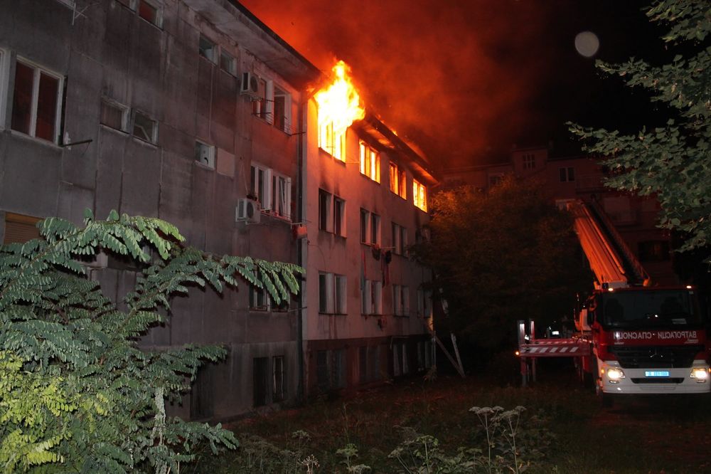DOBRE VESTI ZA NIŠLIJE: Stanarima izgorele zgrade krov nad glavom za 10 dana