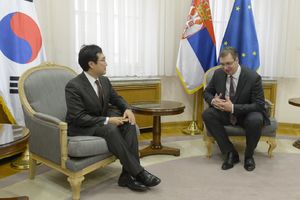 ZAHVALNOST NA SARADNJI I PODRŠCI: Vučić primio u oproštajnu posetu ambasadora Južne Koreje