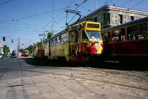 SRPSKI SE ORIO U POLJSKIM TRAMVAJIMA U kampanji protiv rasizma i nasilja čitali knjige na srpskom