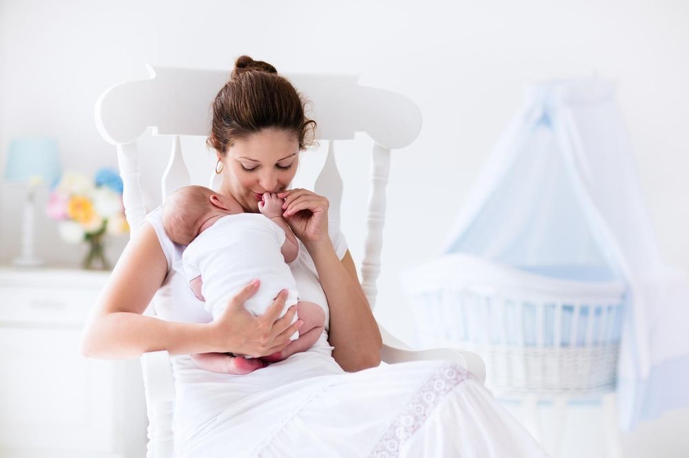MAME, OBRATITE PAŽNJU: Dojite svoje bebe jer to čuva i vas i njih, evo kako