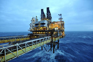 SUDAR TERETNIH BRODOVA: Izlilo se 300 tona nafte u more!