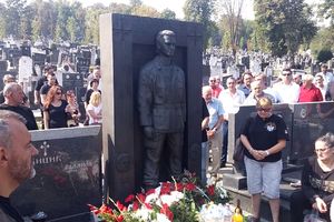 (KURIR TV) ČETVRT VEKA OD GIŠKINE SMRTI: Njegovi gardisti u stroju uzvikivali Živela Srbija