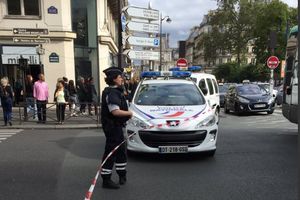 PANIKA U PARIZU: Kofer sumnjive sadržine pronađen u tržnom centru!