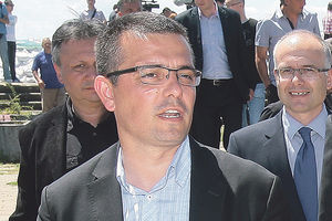 NEĆE BITI PRODAJE ZEMLJE STRANCIMA: Ministar Nedimović najavio promenu propisa