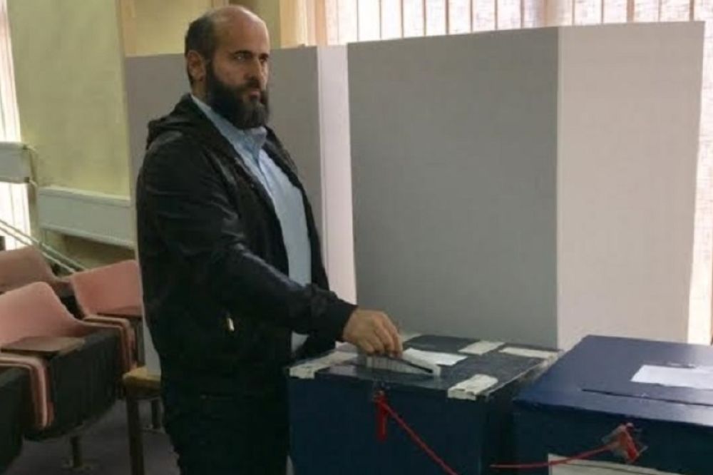 IZBORI U BIH: Muamer Zukorlić glasao danas u Srebrenici