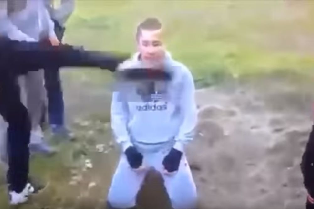 (VIDEO) BRUTALNO I KRVAVO: Masovna tuča Rusa i Turaka za njega se završila fatalno