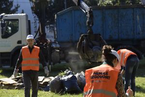 KAMPANJA NE PRLJAJ: Akcija čišćenja održana na Čukaričkoj padini