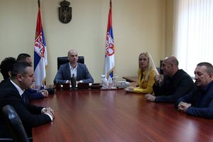 ZBOG ZAKONA O TREPČI: Srpska lista zamrzla rad u kosovskoj skupštini