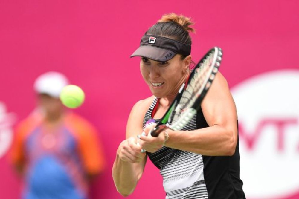 SRPKINJA SE VRAĆA U STARU FORMU: Jelena Janković preokretom do polufinala turnira u Hong Kongu