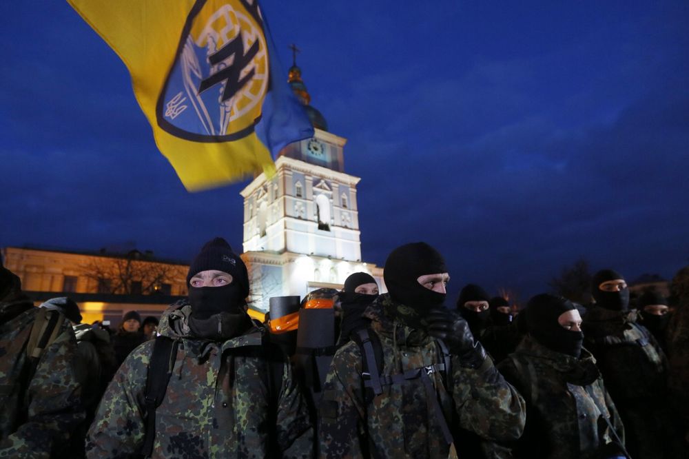 (VIDEO) UKRAJINSKI NACISTI TRAŽE RAT SA RUSIMA: Hoće da se vlada ne uzdržava od sukoba