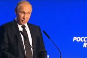 SLATKO SU GA NASMEJALI Putin: Nemaju ni za benzin da obiđu ruske granice, a hoće da nas izoluju!