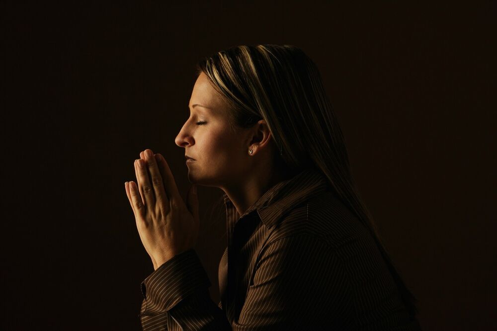 žena, Molitva