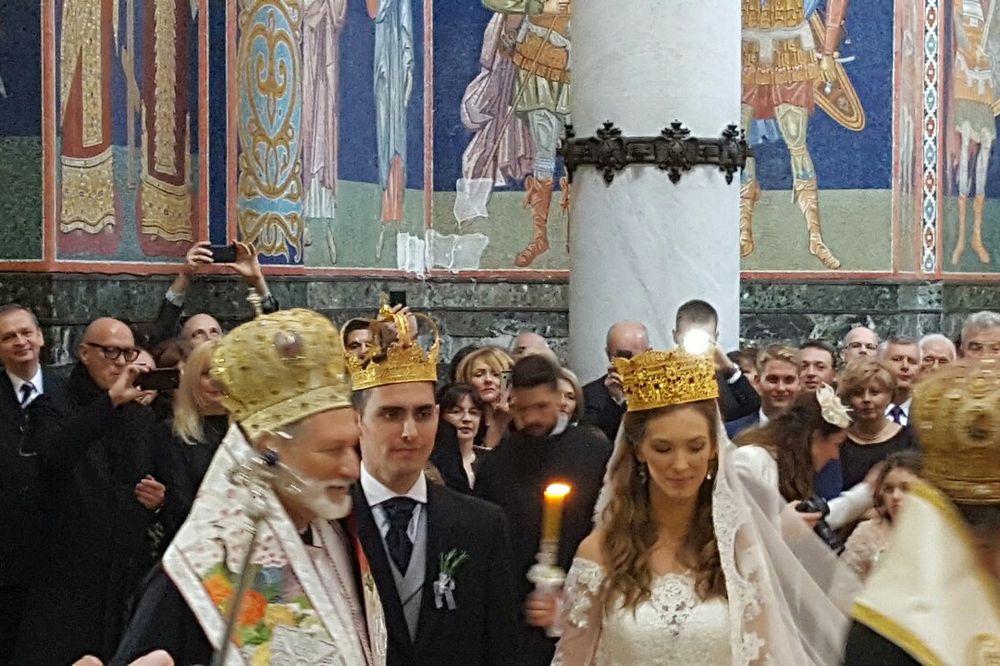 FOTO KRALJEVSKO VENČANJE NA OPLENCU: Princ Mihailo se svojoj princezi Ljubici zavetovao i pred Bogom