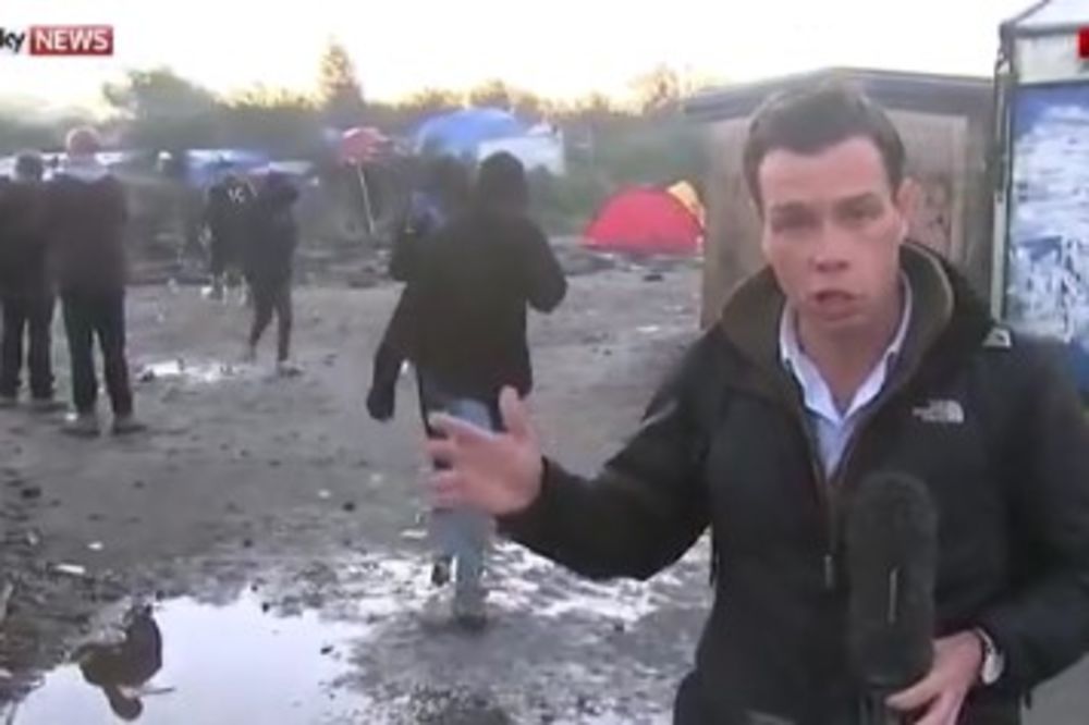 (VIDEO) GLEDAJTE UŽIVO RAZARANJE DŽUNGLE: Bageri već rade, a tamo ima još dece!