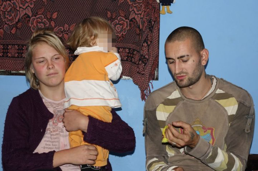 POGLEDAJ DOM SVOJ, ANĐELE: Mala TEODORA (1) i njeni roditelji u Lebanu trpe GLADNI