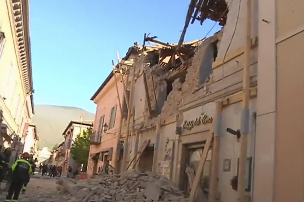 ITALIJANSKIM ĐACIMA PRETI SMRT ZBOG GRAĐEVINSKE MAFIJE: Većina škola im nije otporna na zemljotrese