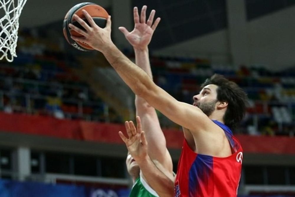 (FOTO) RAZNEŽIĆE VAS: Pogledajte ko je najveća podrška kapitenu srpskih košarkaša