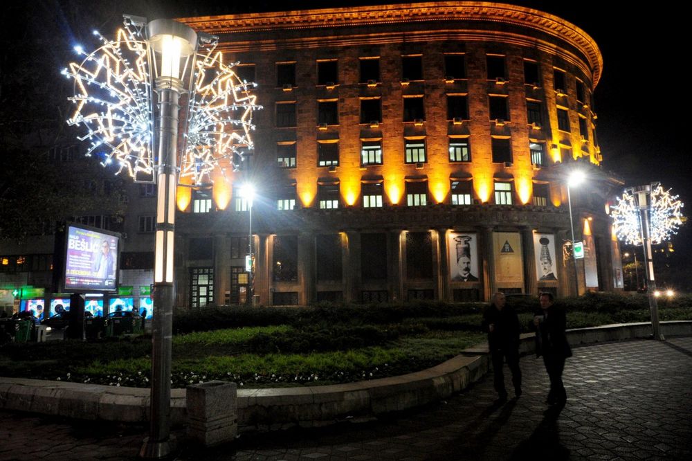 PRAZNIČNA RASVETA: Beograd bira najlepše okićenu fasadu i terasu u prestonici
