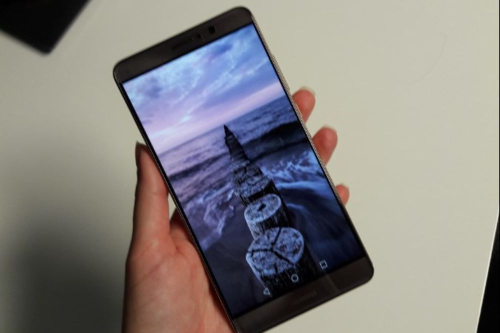 KINESKI ZMAJ: Stigao je HUAWEI Mate 9, najbrži smartfon na svetu!