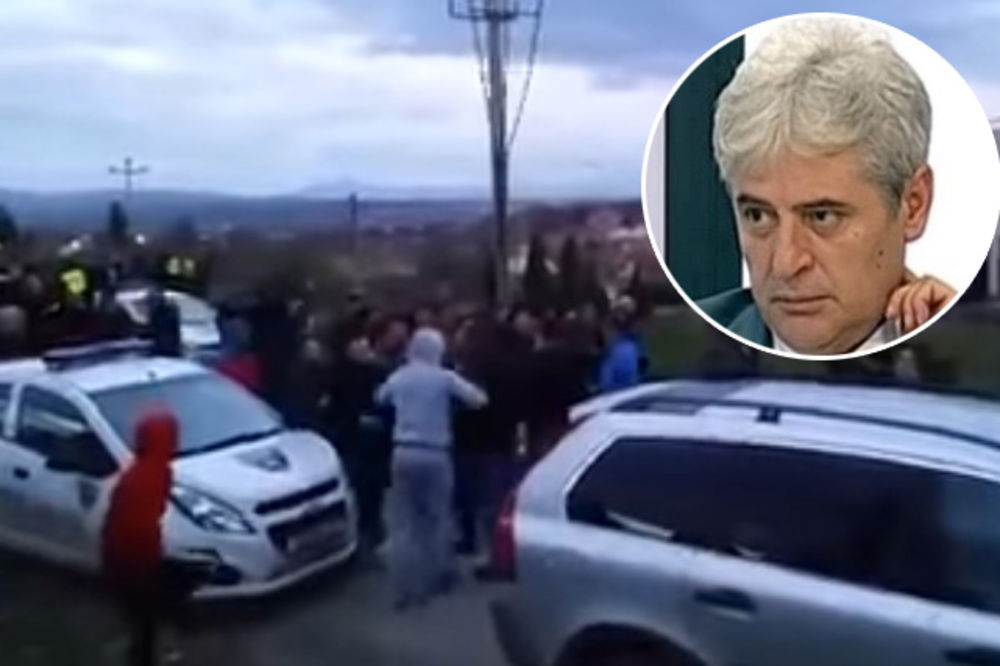 (VIDEO) LIDER DUI NAPADNUT KOD KUMANOVA: Meštani Ahmetiju blokirali put i razbili mu staklo na autu