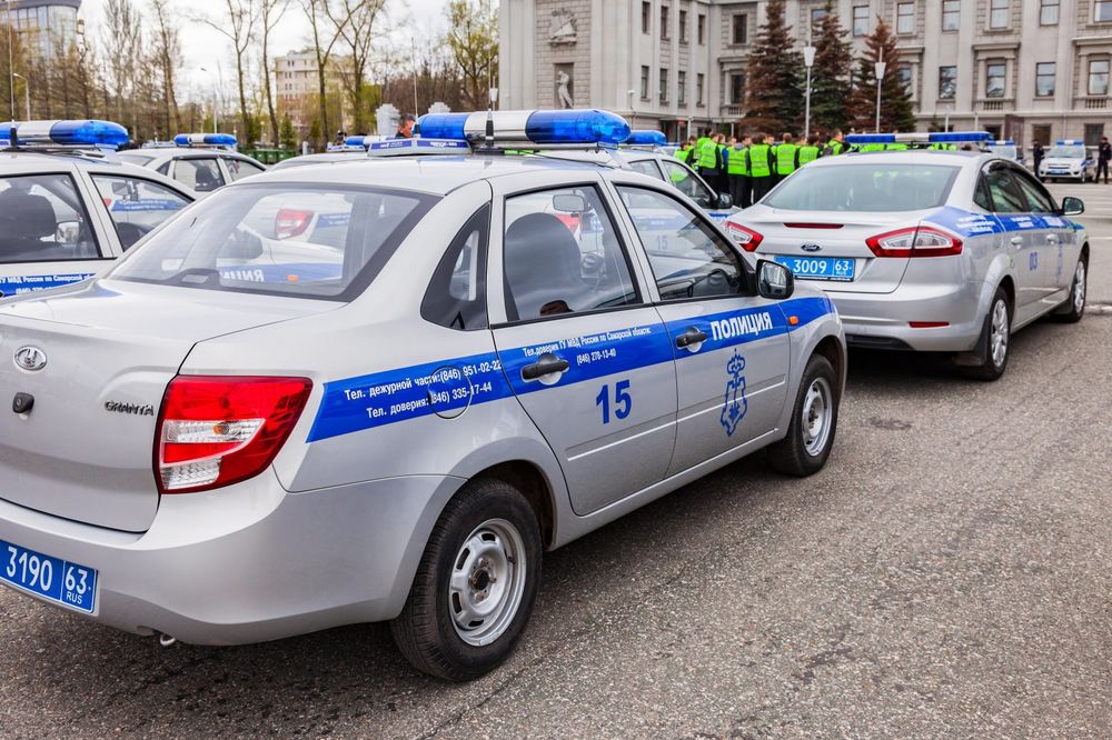 INCIDENT U RUSIJI: Pucao sa terase na prolaznike, ranio dete i oficira