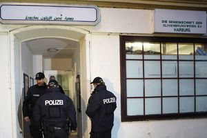 RACIJA U 10 POKRAJINA: Nemačka policija pretresla 200 džamija
