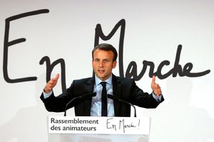 (VIDEO) JAJETOM U GLAVU PREDSEDNIČKOG KANDIDATA Makron: Sve je to deo francuskog političkog života