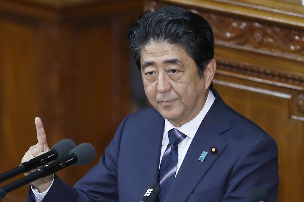 NIJE PUTIN: Premijer Japana prvi strani lider kog će primiti Donald Tramp