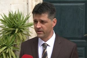 RUSVAJ U ZAGREBU: Pomoćnika ministra pravosuđa krivično gone za tešku krađu!