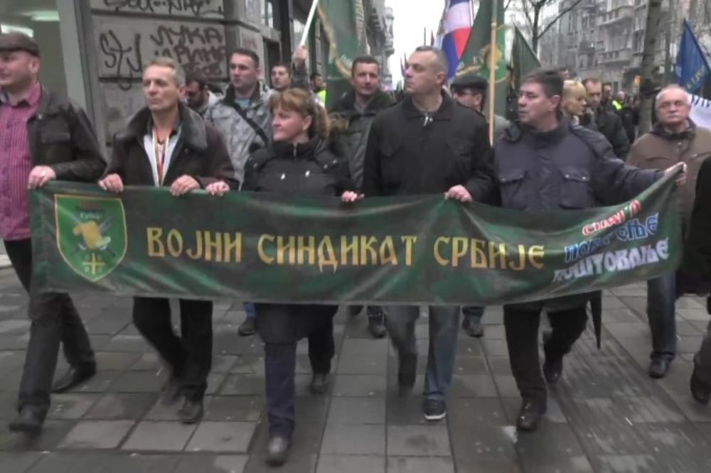 ISPRED VLADE SRBIJE: Vojni i policijski sindikat ponovo protestuju 11.decembra
