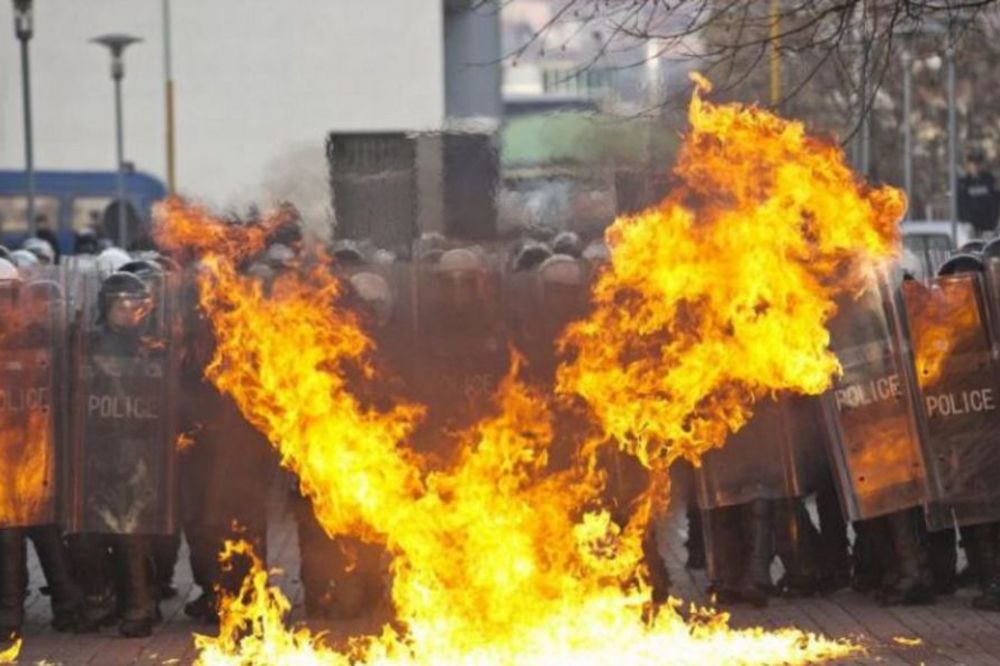 Tajni dokumenti otkrili: Ovo je 7 tipova demonstranata iz FBI priručnika za kontrolu mase