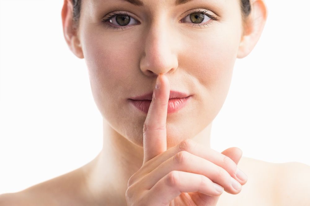 OVO NE PRIČAJTE NI NAJBOLJOJ DRUGARICI: 4 tajne o vašoj vezi koje ne treba govoriti