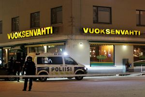 VIDEO KRVOPROLIĆE U FINSKOJ: Snajperom ubio političarku i dve novinarke dok su izlazile iz restorana