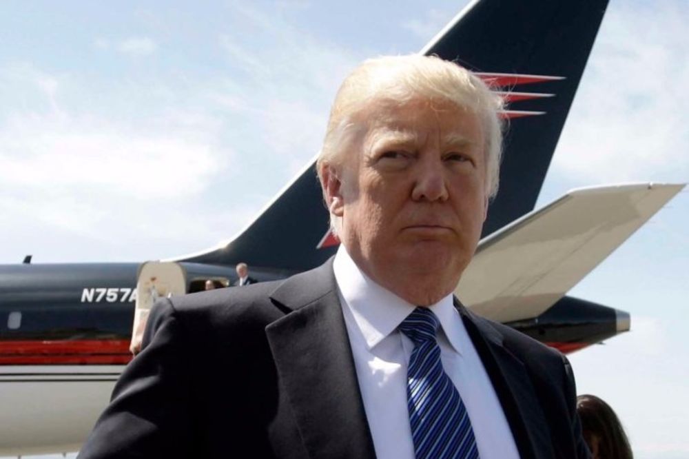 TAKO JE TO KAD JE PREDSEDNIK BIZNISMEN Tramp: Otkažite kupovinu predsedničkog aviona, preskup je!