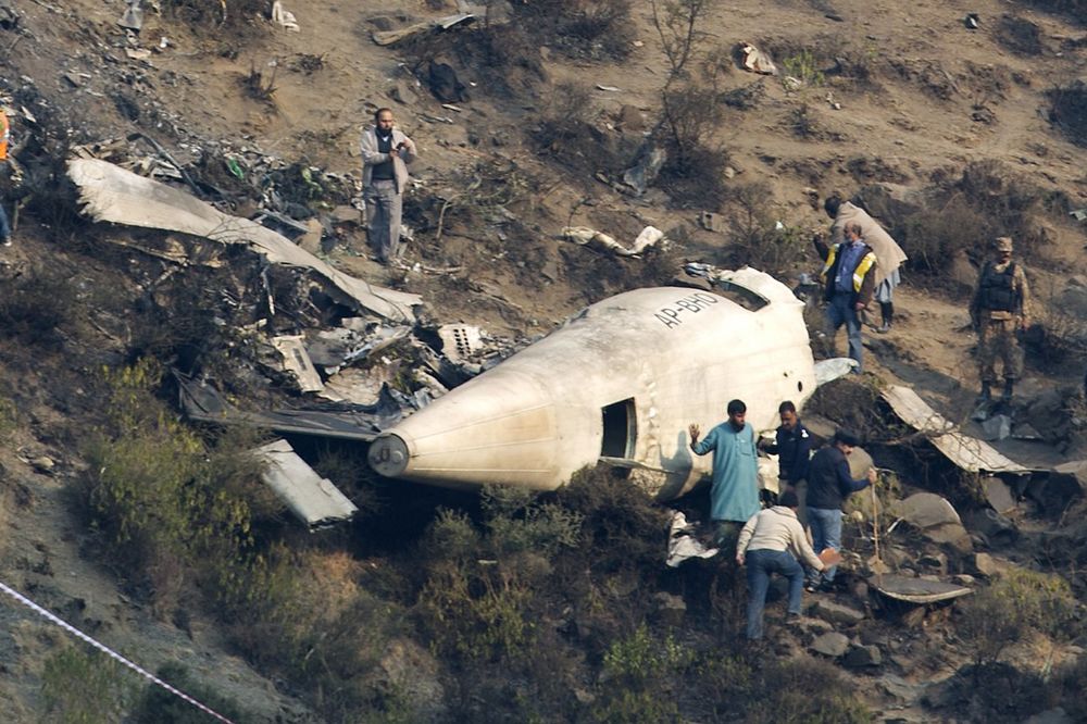 PAKISTAN POSLE TRAGEDIJE: Pokrenuta istraga o padu aviona