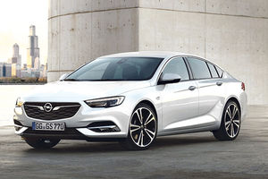 NAOŠTRENA MUNJA: Opel predstavio novu insigniju