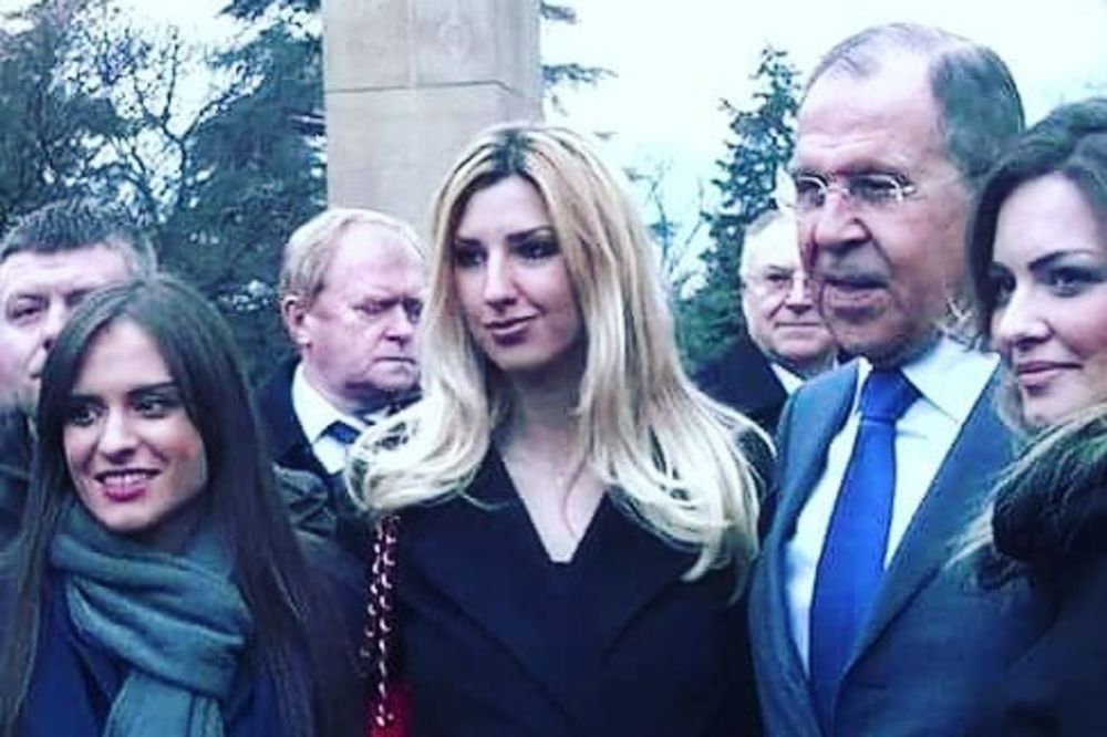U DRUŠTVU ZAVETNIKA: Lavrov se u Srbiji slikao sa osobom sa poternice Interpola