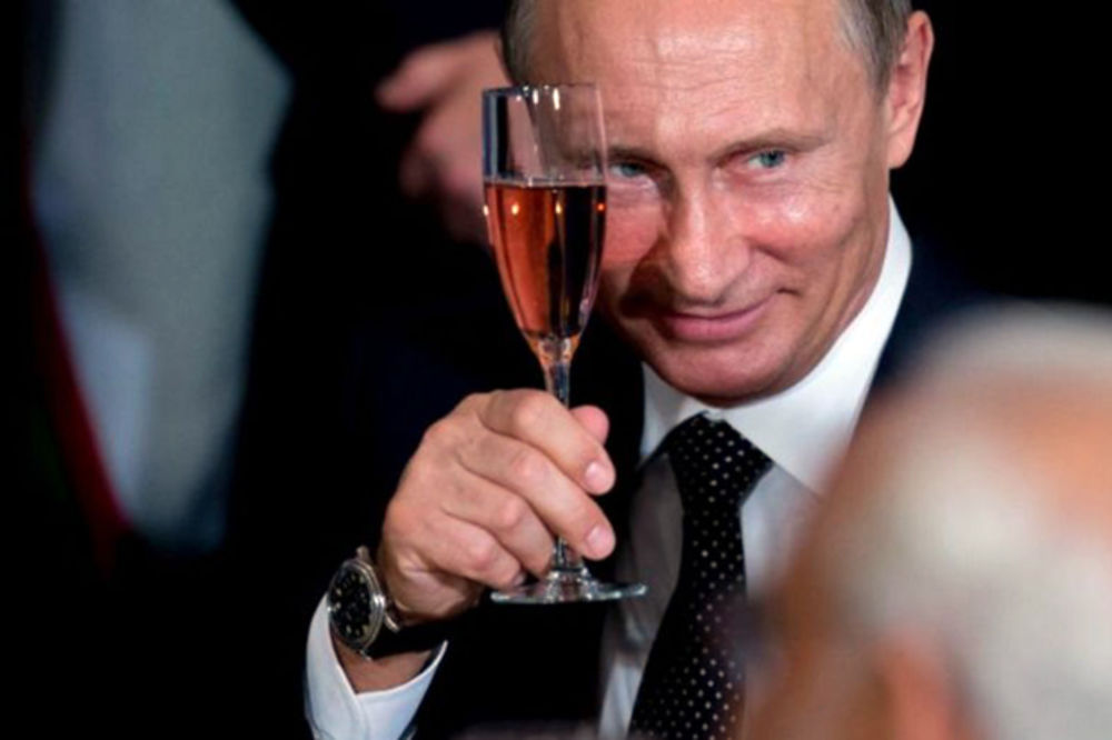 (GRAFIKA) Putin, novi idol Republikanaca: Evo kako je rasla popularnost ruskog predsednika