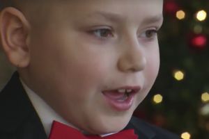 (VIDEO) MALENI MUZIČKI GENIJALAC: Ovo je bio najlepši dan dečaka (7) obolelog od leukemije!